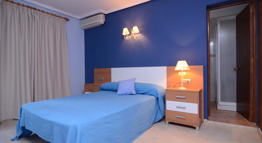 Hostal Cala Boix Es Cana Habitación foto